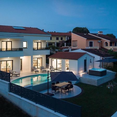 Villa Cascada Muntić Exteriér fotografie